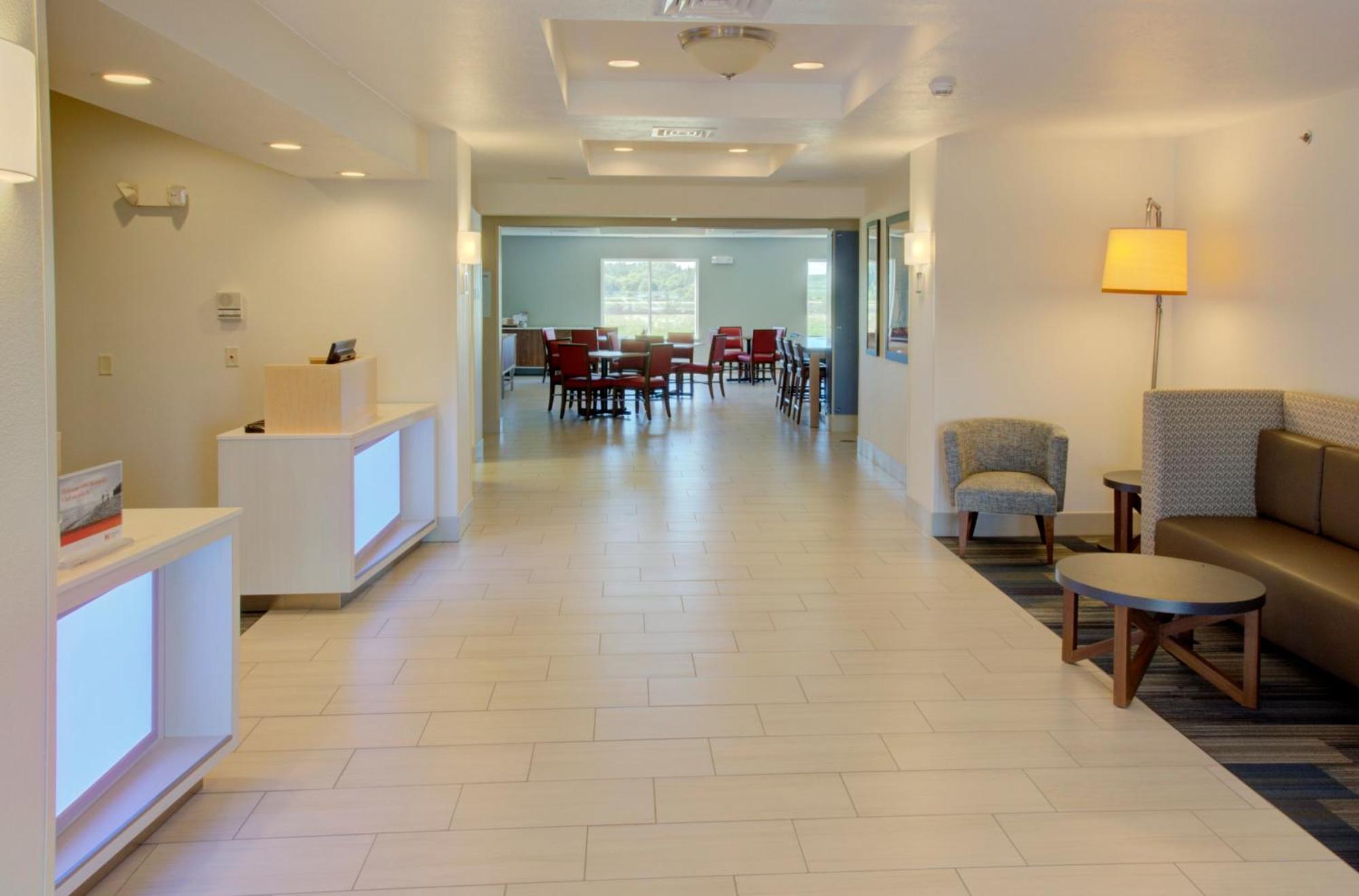 Hotel Express & By Ihg Le Mars