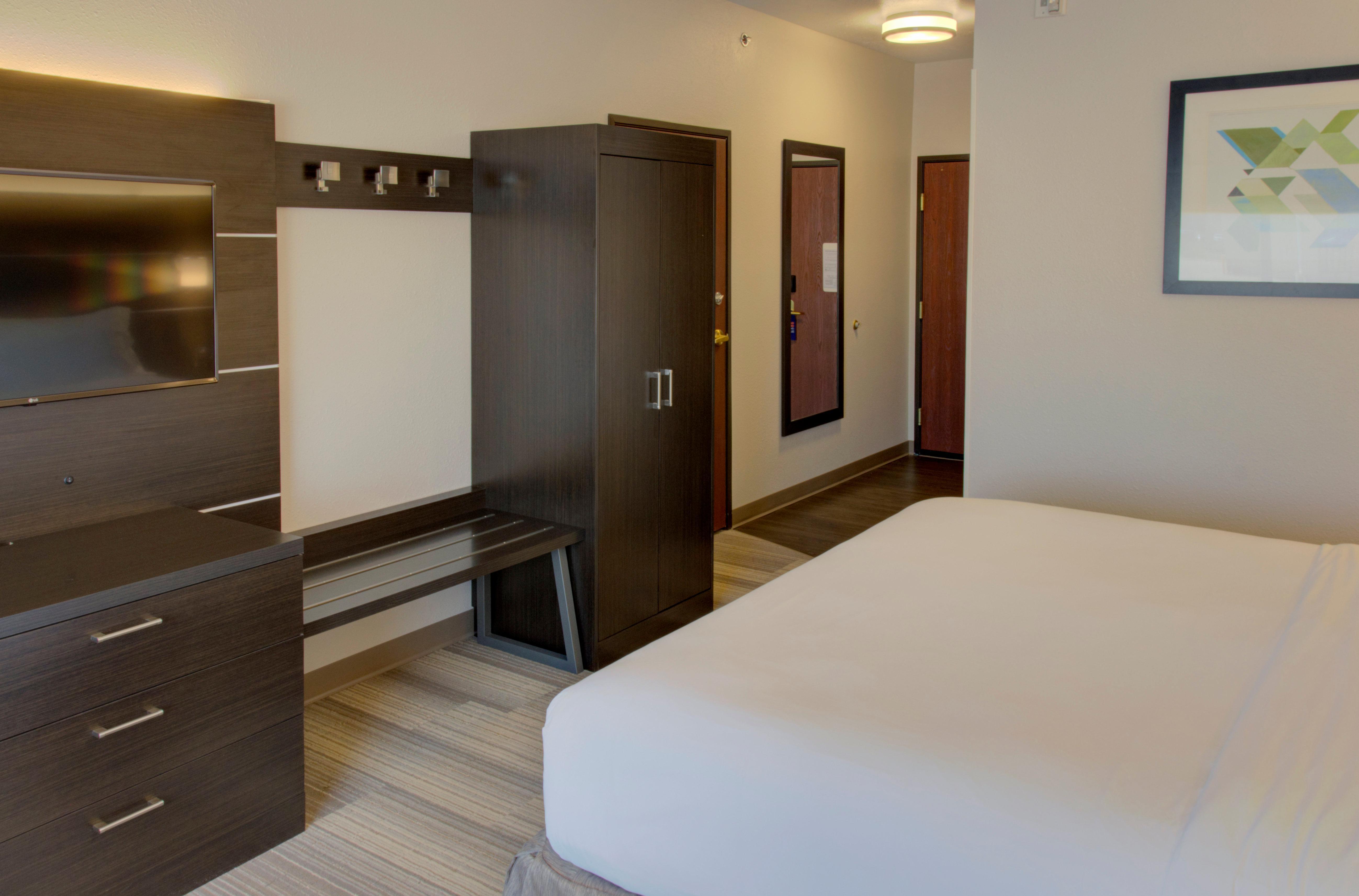 Express & By Ihg Le Mars