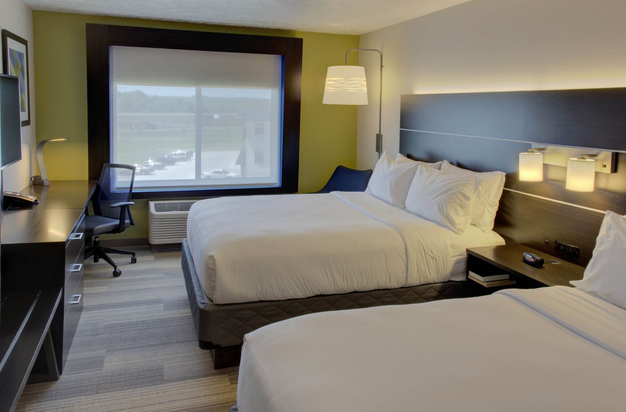 Express & By Ihg