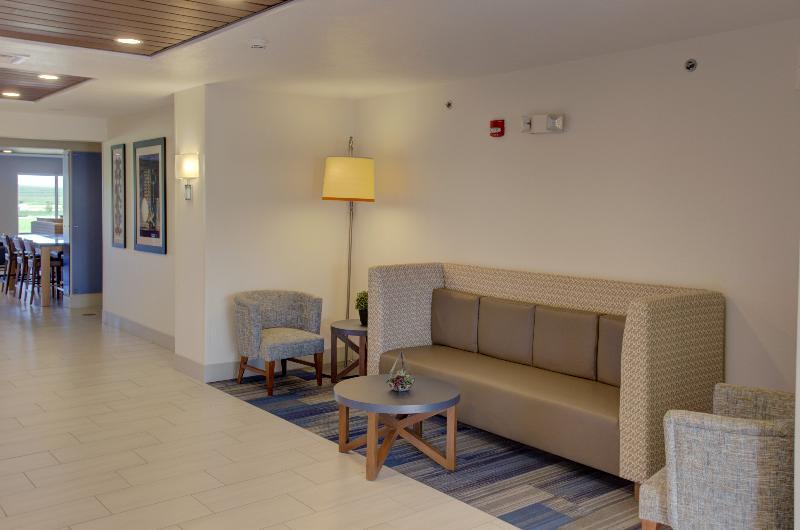Express & By Ihg 2* Le Mars