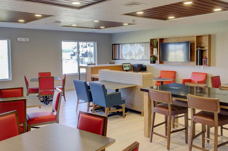 Hotel Express & By Ihg Le Mars