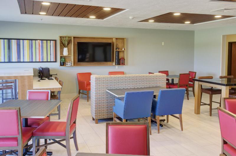 Express & By Ihg 2* Le Mars